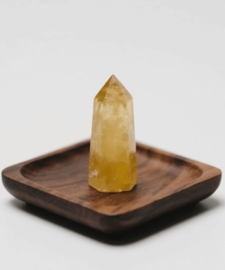 Alternative view of 黃晶水晶柱（6-7cm）