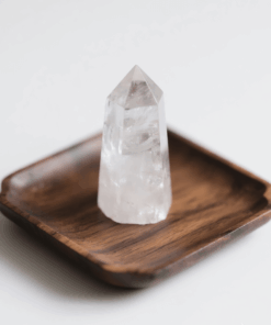 Alternative view of 白水晶水晶柱（6-7cm）